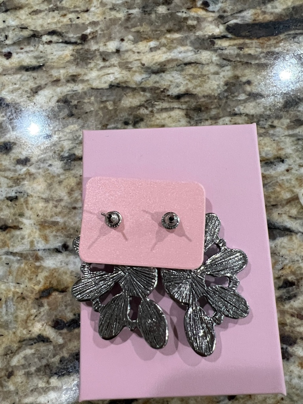 Earrings - Picture 2 of 3